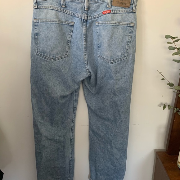 Vintage high waisted wranglers - Picture 2 of 3